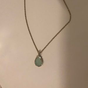 Kendra Scott necklace